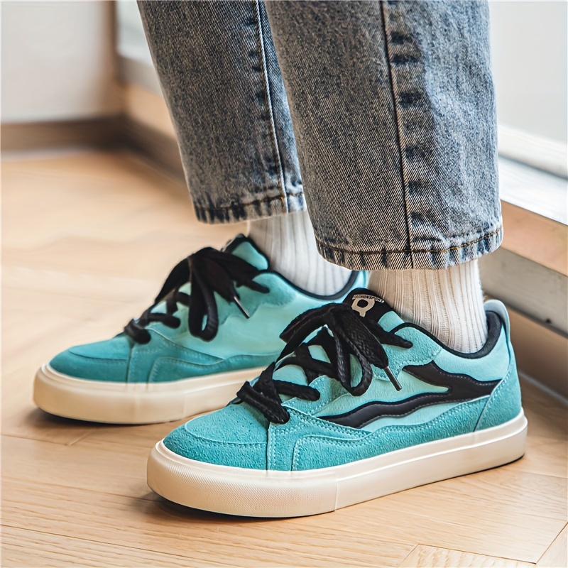 trendy skate shoes men s breathable non slip lace shoes details 8